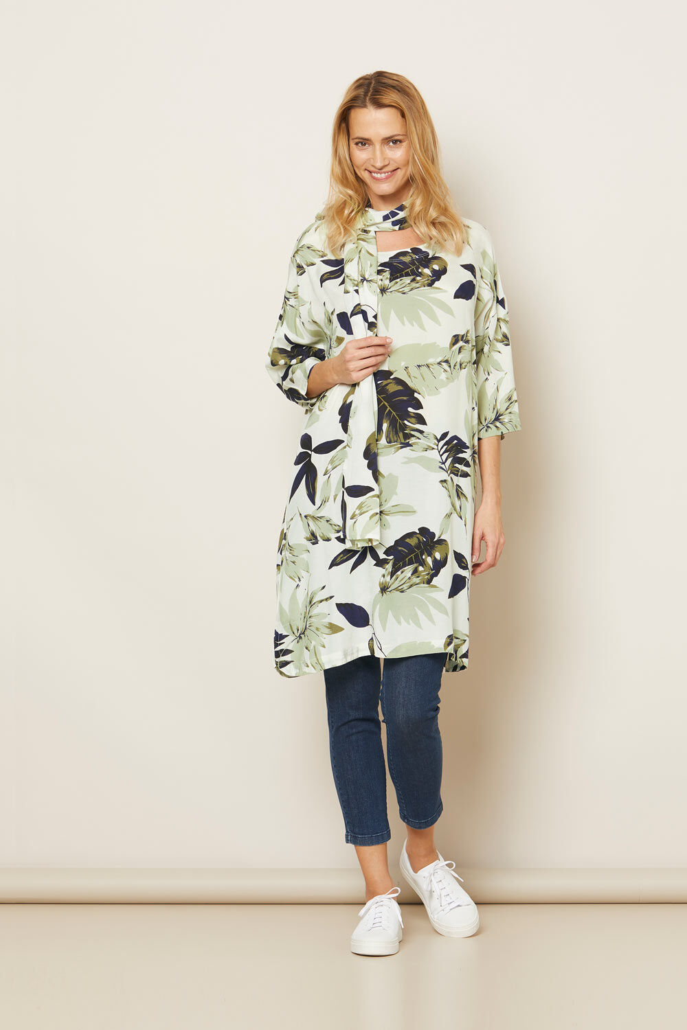 NADA KJOLE, Desert sage