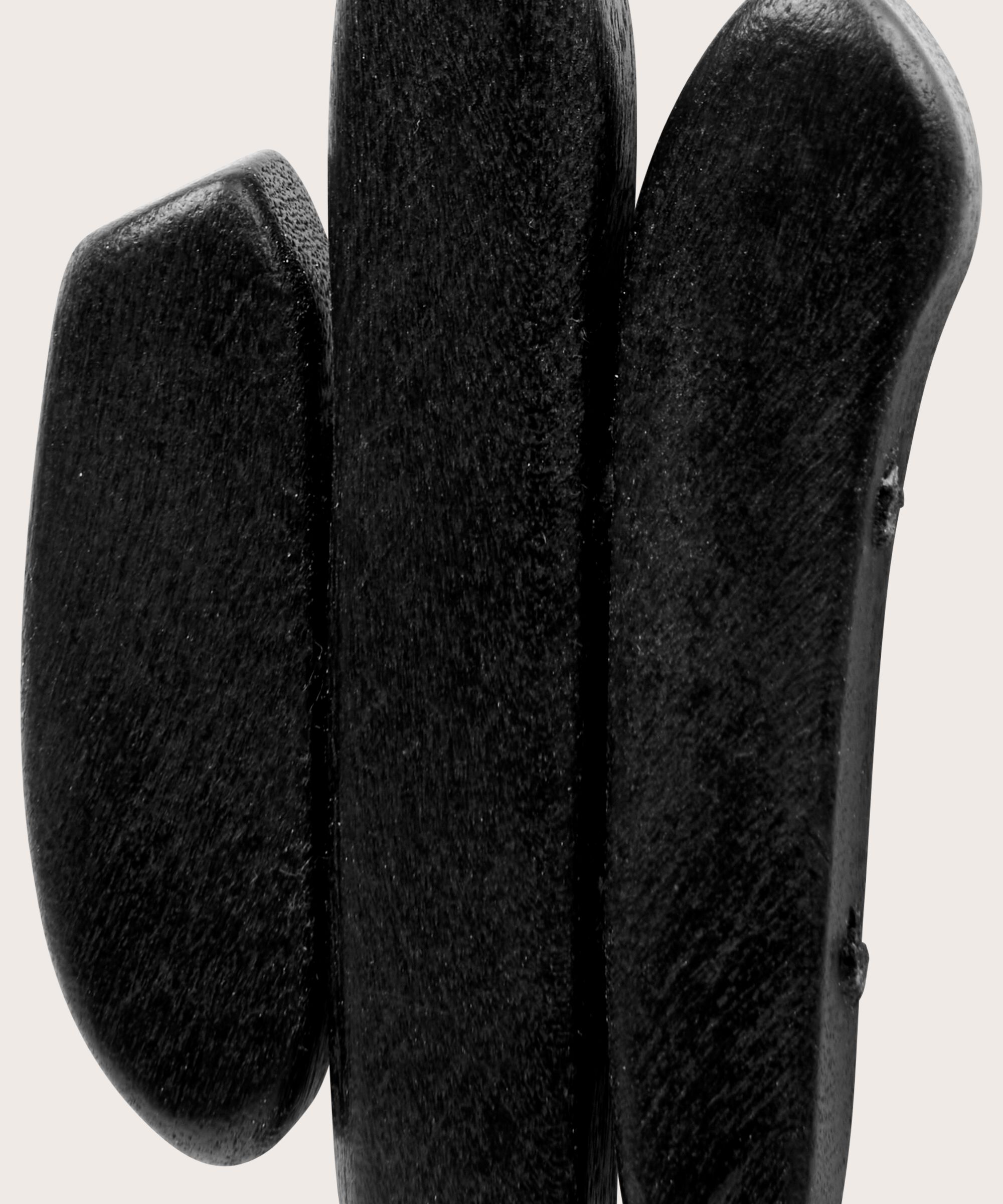 Ryvia øreringer, Black