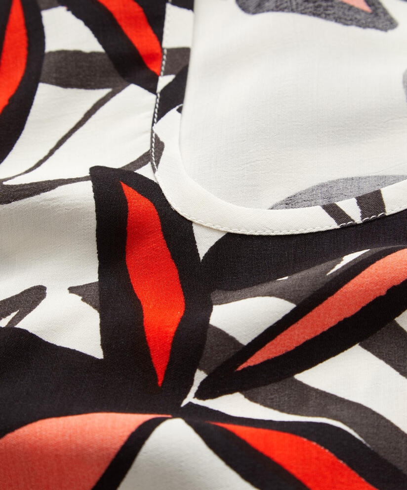 KALLO TOPP, Valient Poppy