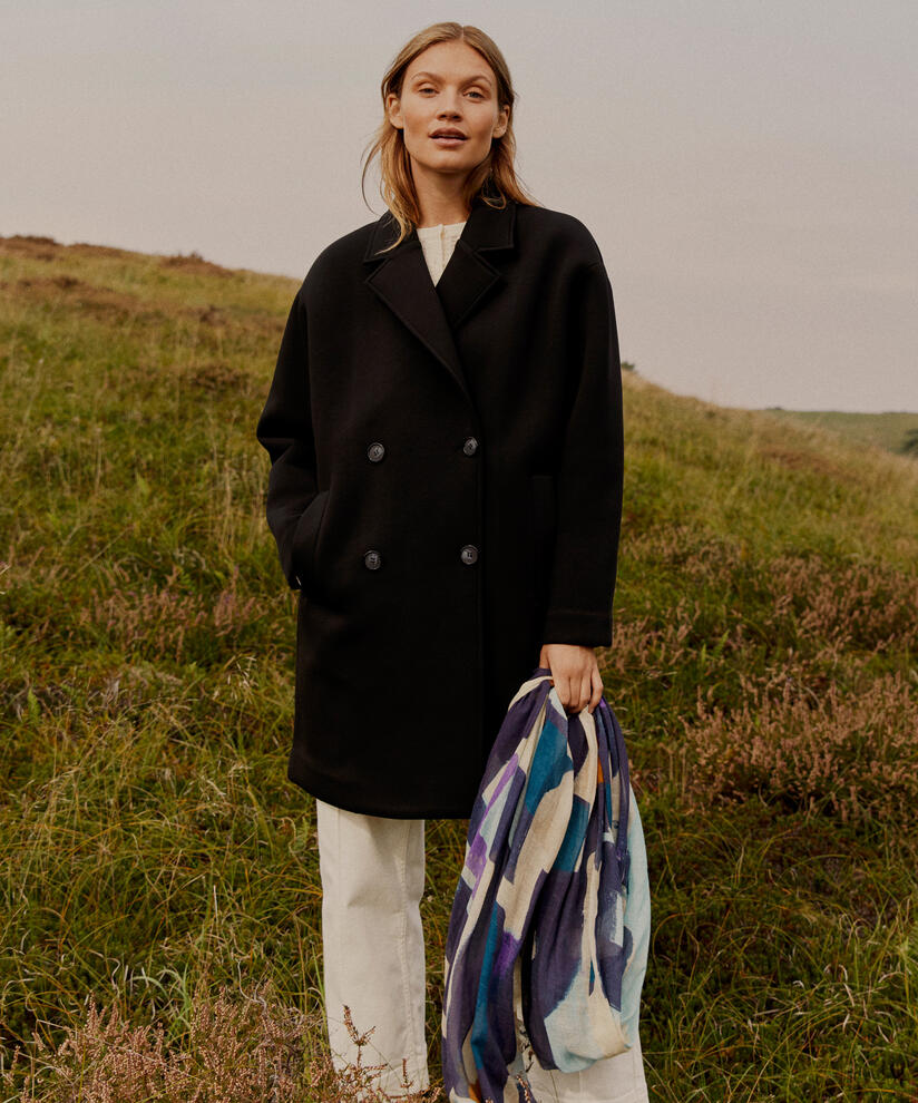 Tyni Kåpe, Black