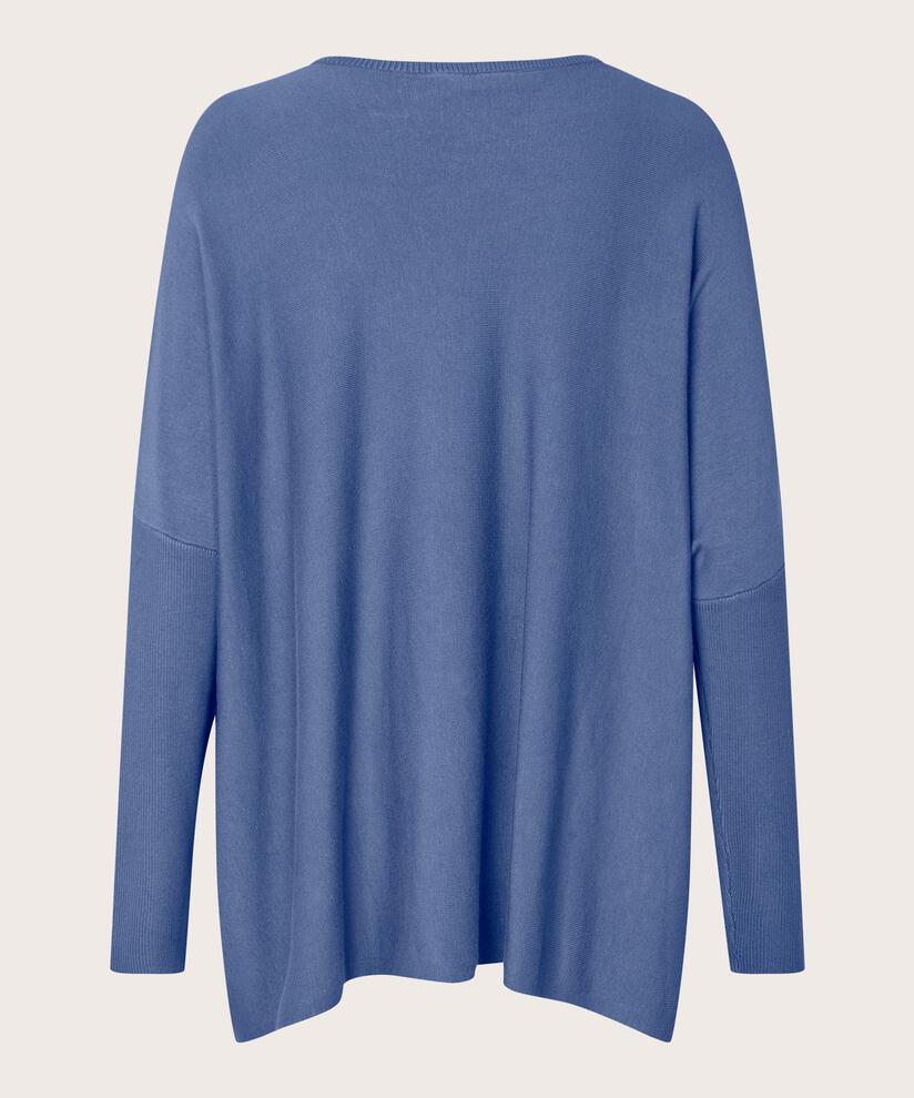 Fanasi Strikkegenser, Bijou Blue