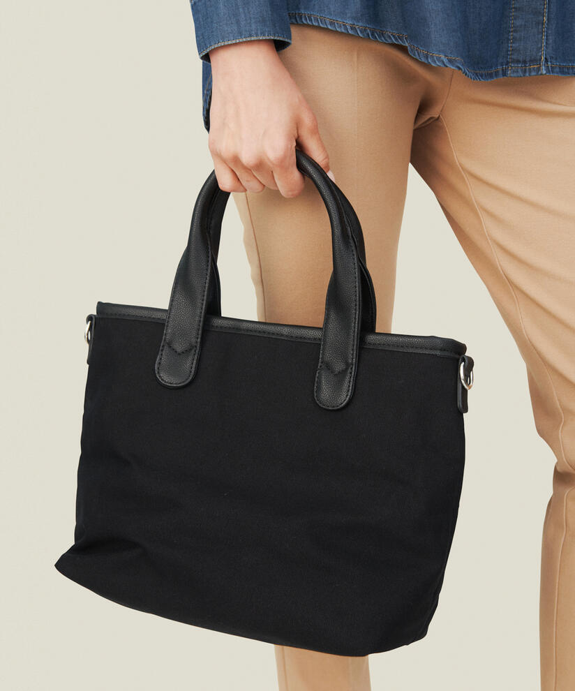 REIA VESKE, Black