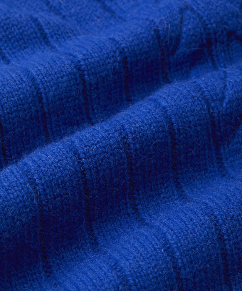 Felixa Strikkegenser, Surf the web, hi-res